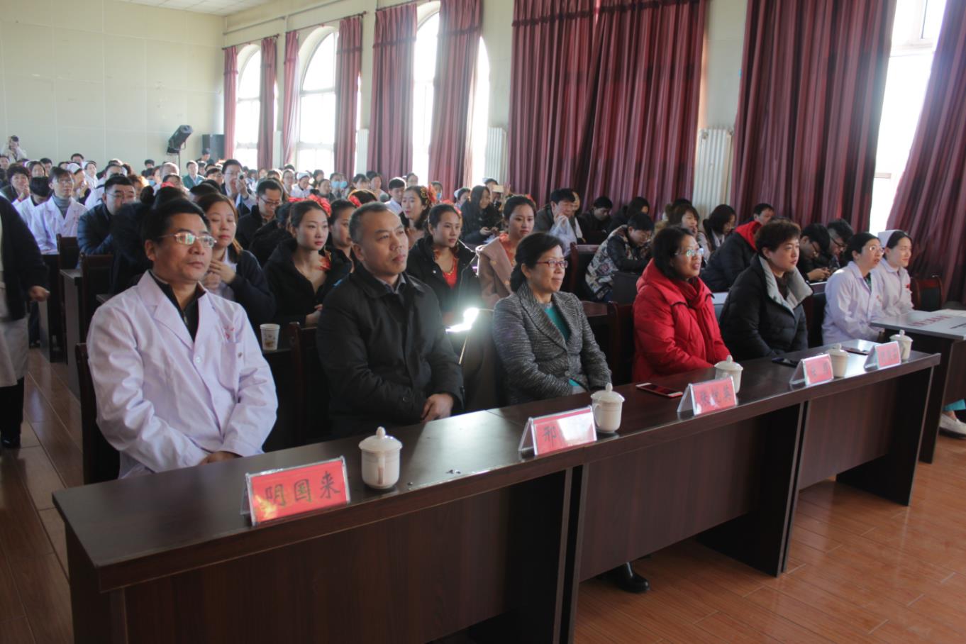 热烈祝贺容城县人民医院荣获第五届“全国文明单位”荣誉称号！